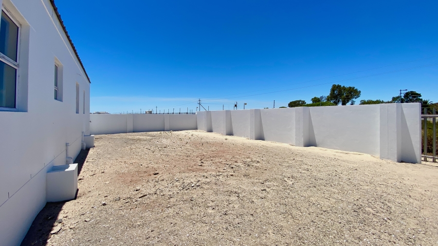 3 Bedroom Property for Sale in Lampiesbaai Western Cape